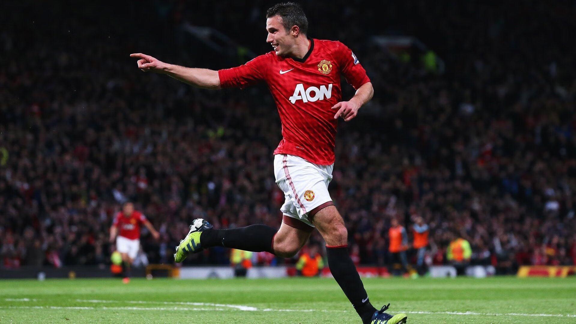 欧洲足球未来：欧冠赛场的新星崛起，欧洲杯潜力新星